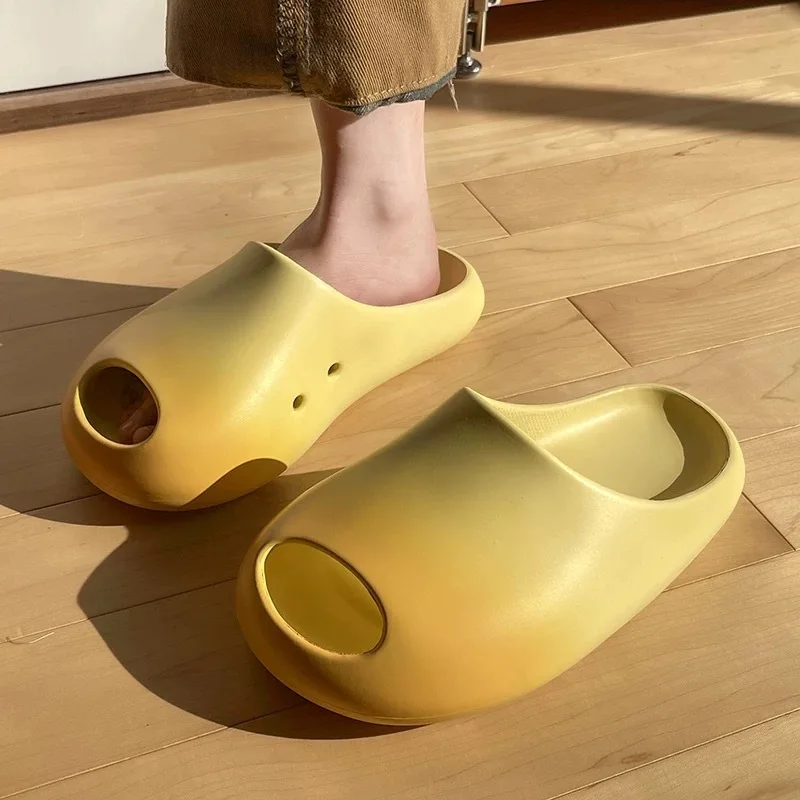 Neue 2026 Damen Badeschlappen für Innenbereiche – Süße Cartoon-Kuh-Sommerschuhe aus weichem EVA mit Anti-Rutsch-Sohle für Zuhause, Dusche und Strand – Detail 14