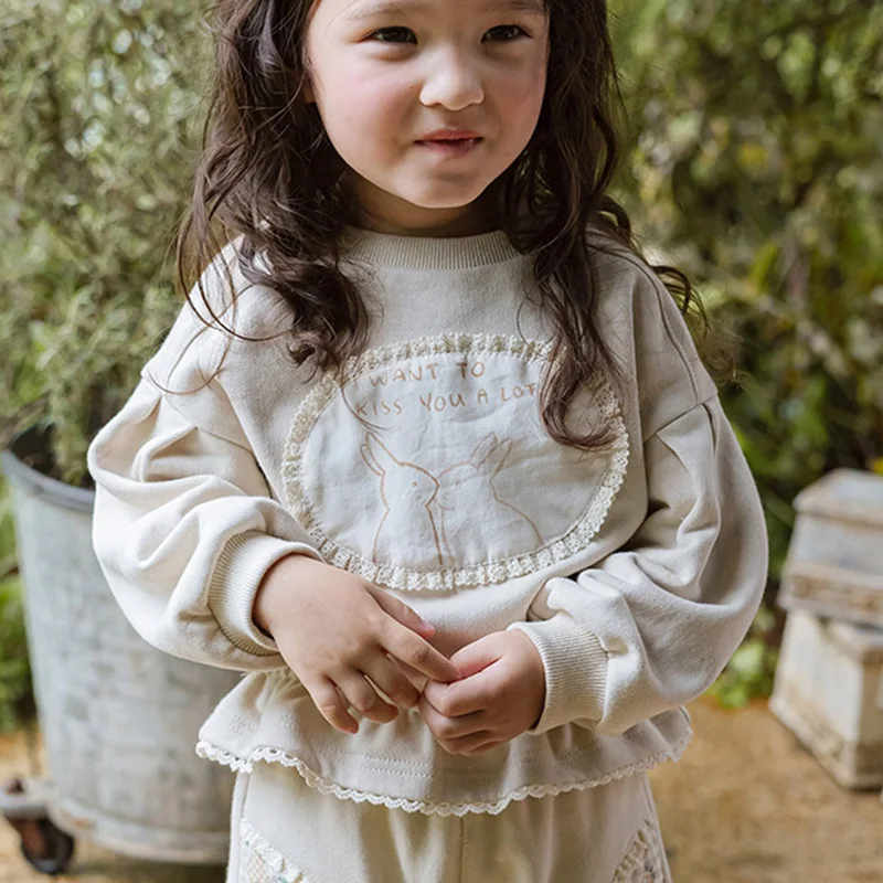 2024 autunno fragola Shan coreano ragazze e bambini carino piccolo coniglio Patchwork pizzo a vita corta con cappuccio