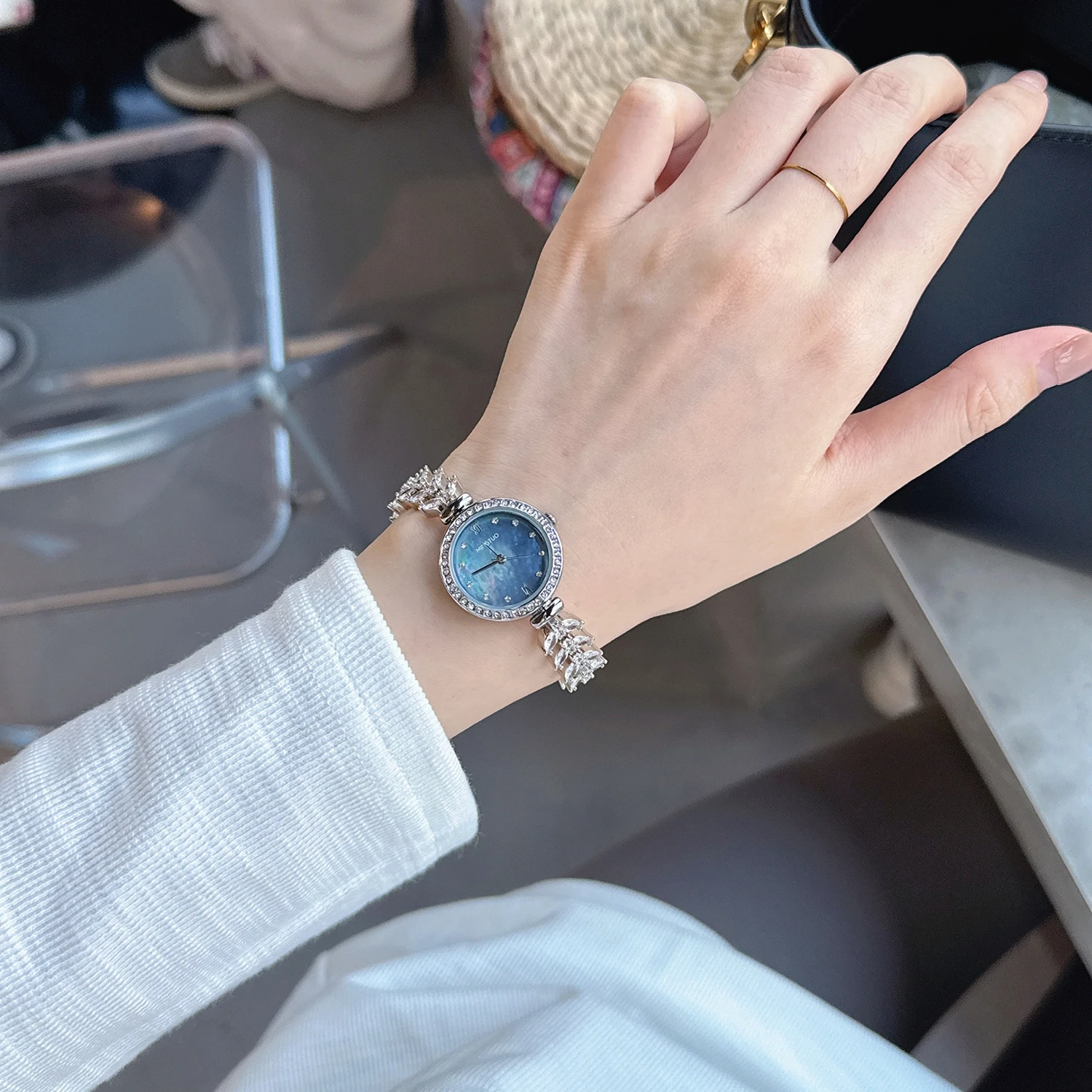 Mermaid Design Full Diamond Women's Watch Top Luxury Fashion Personality Quartz Watch Niche Casual Daily Bracelet Women's Watch