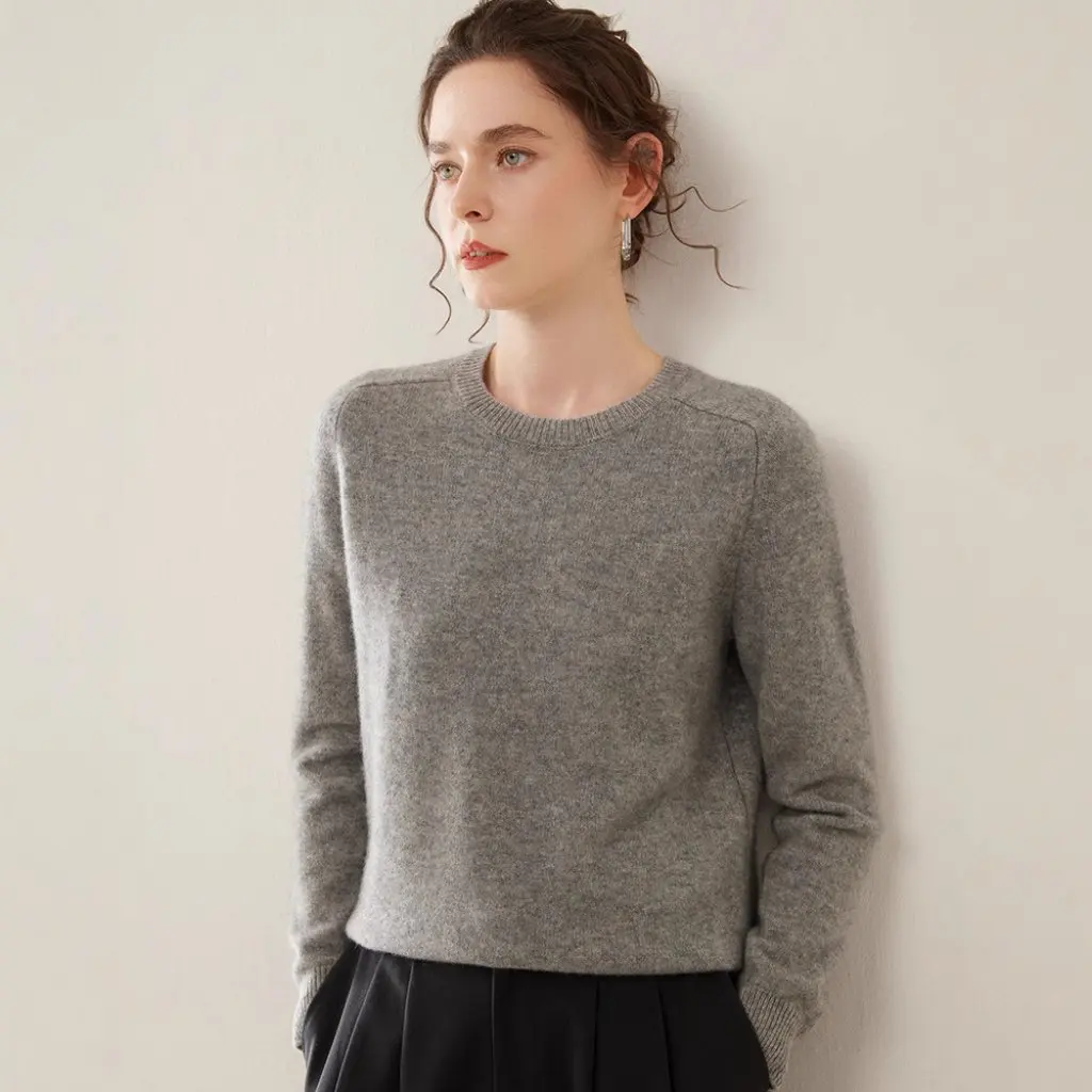 

Women's Cashmere Knitted Long-Sleeved Crewneck Sweater Loose Pullover Top Autumn Winter New Base Shirt