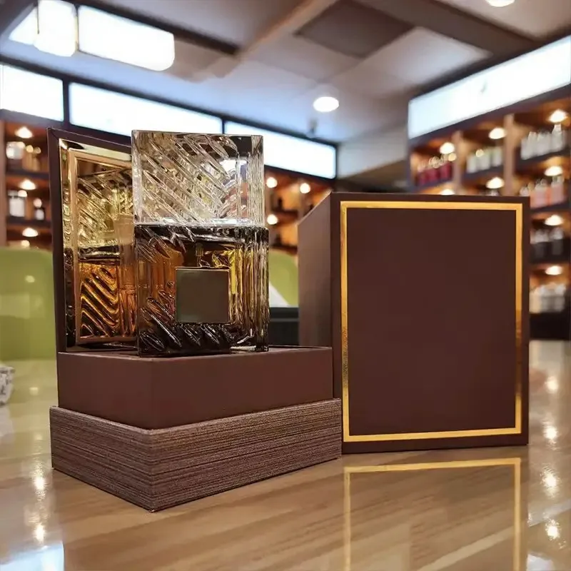 بخاخ عطر أو دي برفوم للجنسين 3.4 أونصة - بني، رائحة حلوة عطرية
