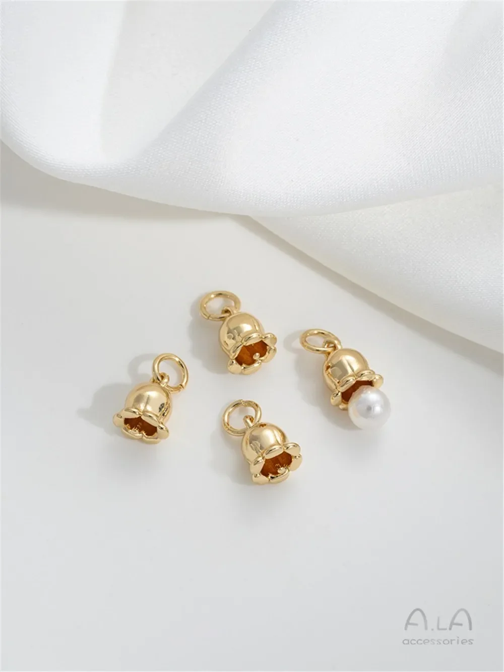 

14K Gold Wrapped Universal Buckle with Lily Flower Bud Bead Holder Pendant Handmade DIY Pearl Handmade Jewelry Accessories B374