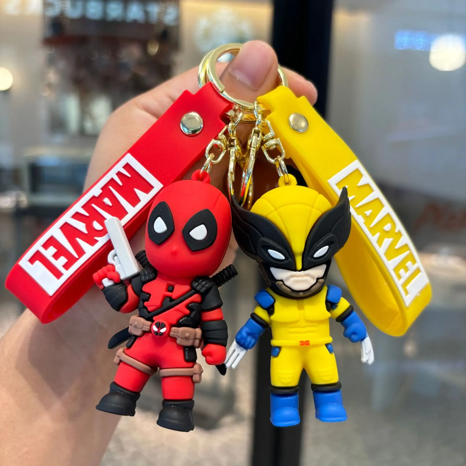 Llaveros con colgante de bolso de silicona de Marvel Deadpool & Wolverine para hombres y mujeres, llavero con soporte para llaves, adornos, regalos para amigos