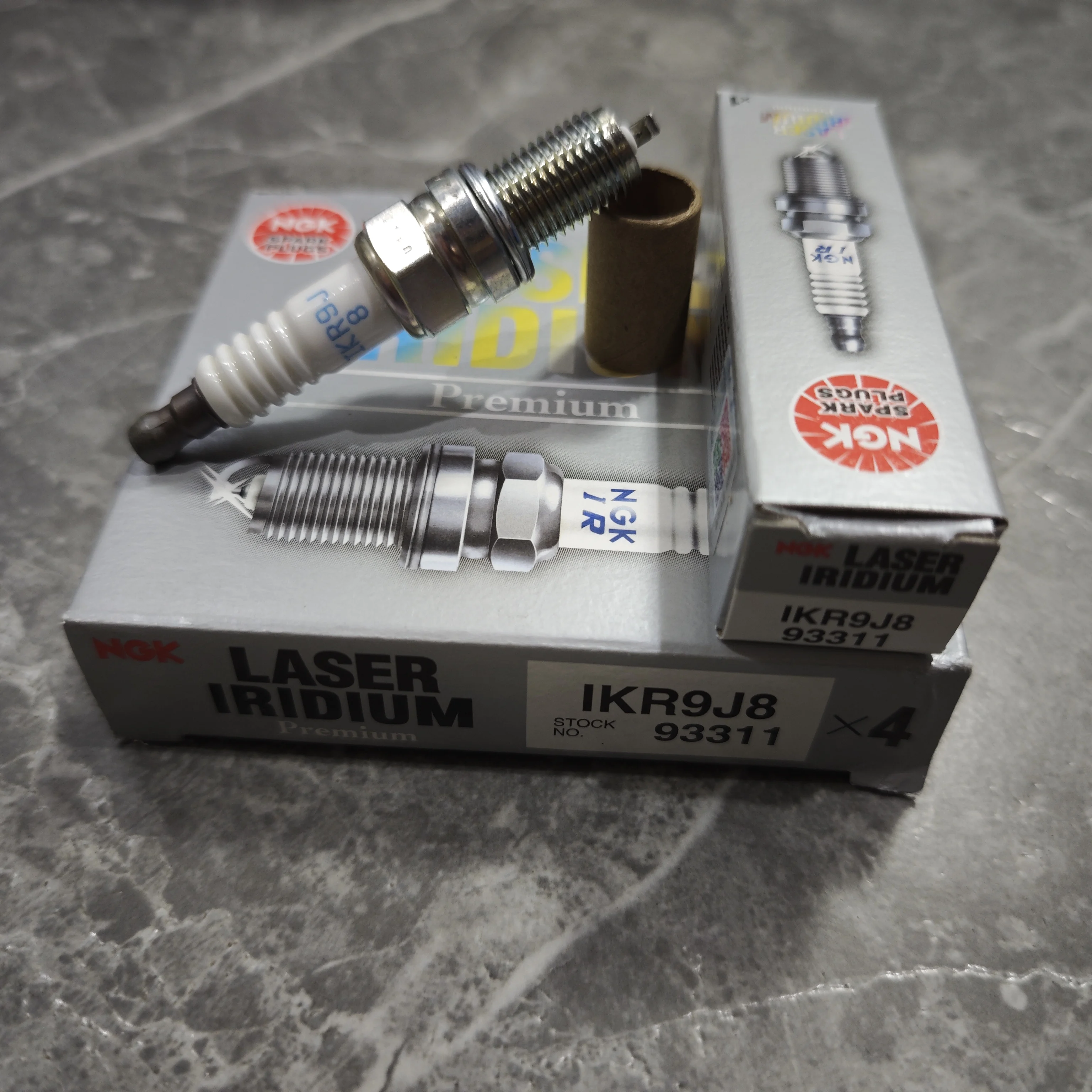 

4 шт. свечи зажигания NGK 93311 IKR9J8 свечи для FIAT BRAVO DOBLO PUNTO TIPO OTTIMO VIAGGIO 500L 500X LINEA JEEP COMPASS RENEGADE