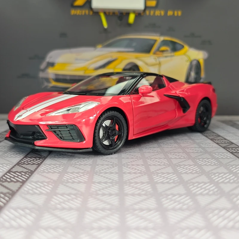 1: 22 simulation Chevrolet Corvette C8 alloy car model decoration, doors and engine hood, trunk can be opened, sound and light view 6