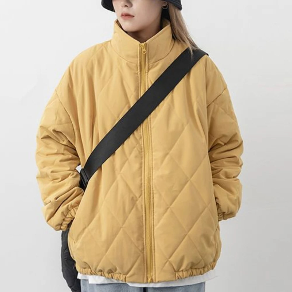 Woman Coat Quilted Padded Yellow Jackets for Women Black Thick Padding Harajuku Fashion Youth 2024 Trend Lightweight Winter Sale