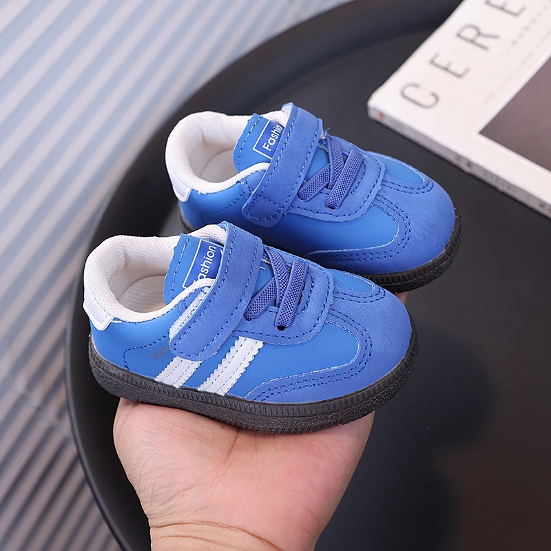 Zapatos antideslizantes de fondo suave para bebés, zapatos para niños pequeños, primavera y otoño, zapatos para principiantes, zapatos para bebés de 1 a 2 años, anticaída, versión coreana, todos