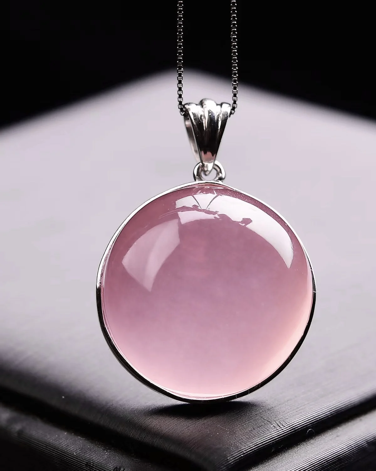 Natural Rose Quartz Round Pendant Necklace Rose Quartz 32*23*12mm Crystal Jewelry AAAAA