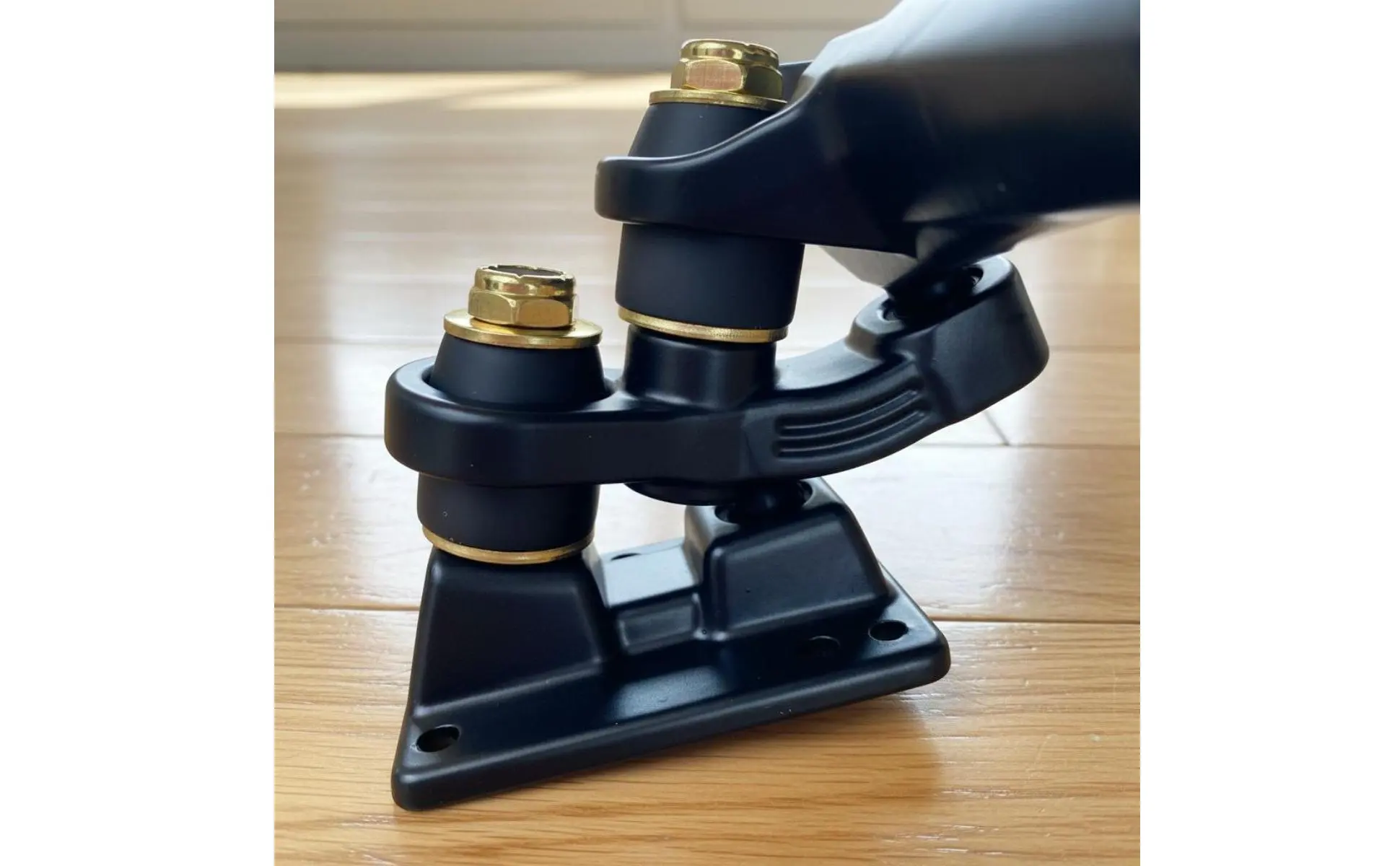 6.25 Inch Skateboard Truck Set Density Cast Land Wave-Style Skateboard Truck Set Front Surfskate Trucks Quick Pumping