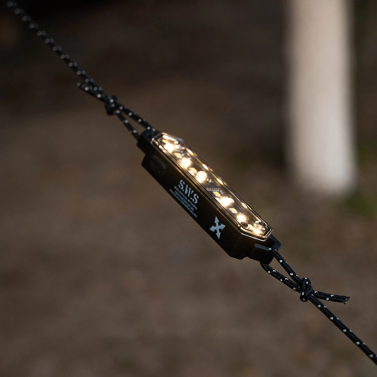 

Camping wind rope warning light - an atmosphere light for outdoor camping, compact, lightweight, and easy to carry.