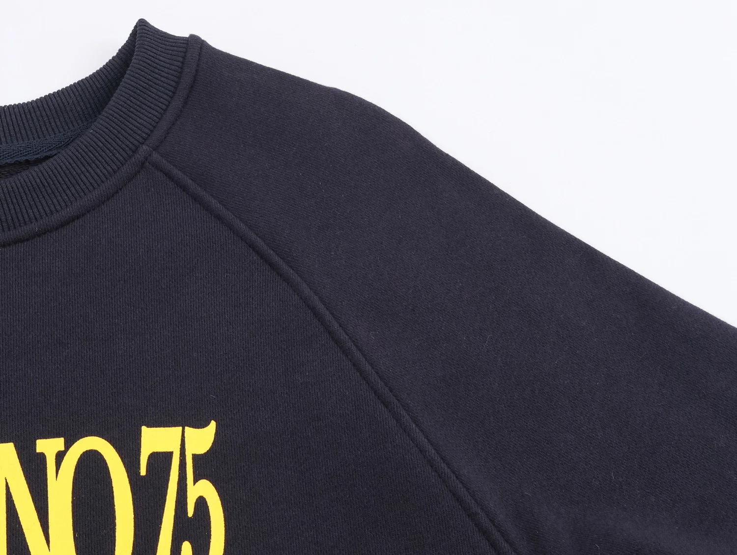 النمط الأوروبي والأمريكي 2025 الخريف جديد جولة الرقبة طويلة الأكمام فضفاضة البلوز المطبوعة #4