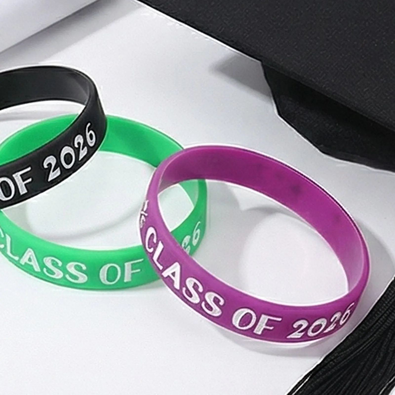 24Pcs Graduation Silicone Bracelets Class of 2026 Soft Wristbands for Graduation Party Favors School Celebration Tokens