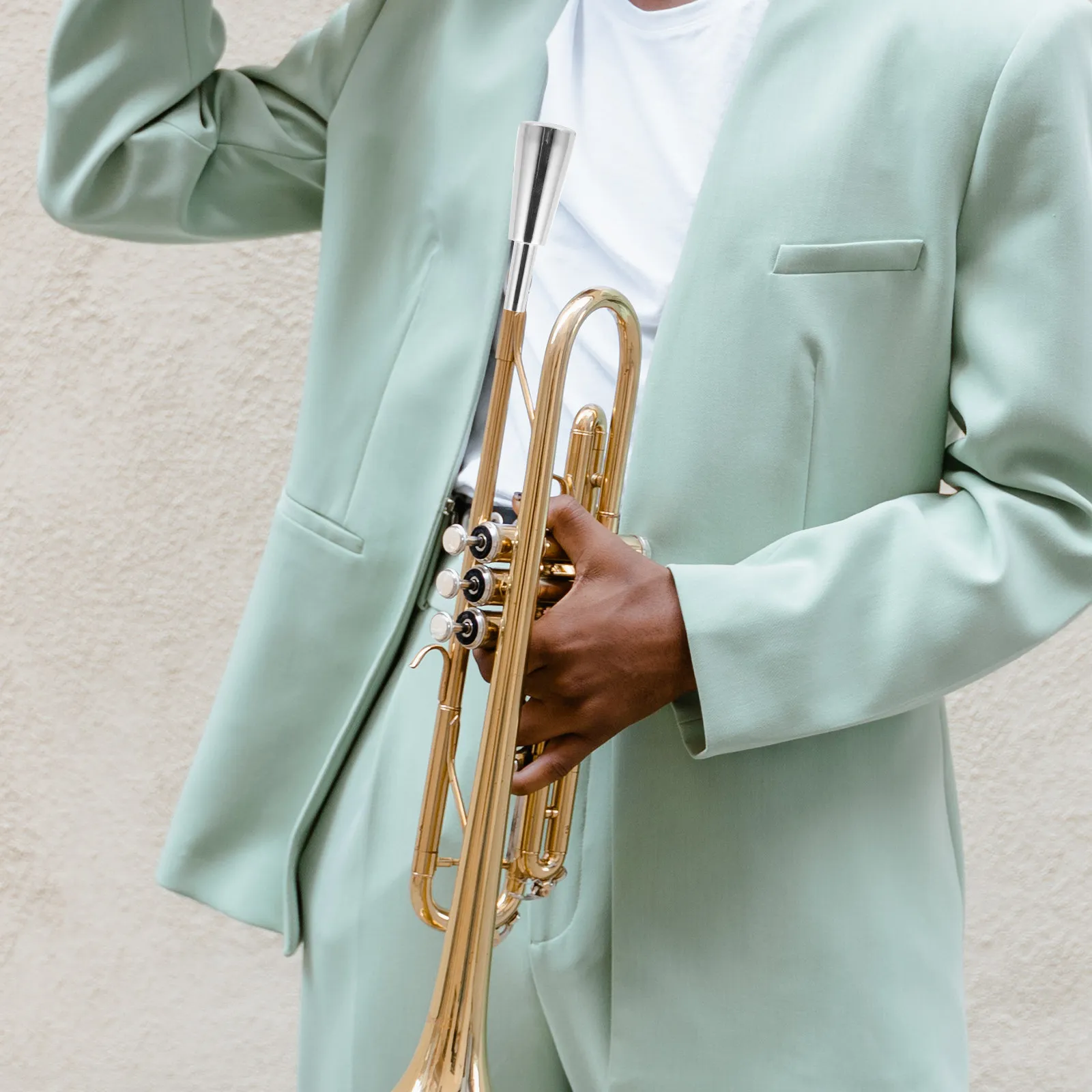 

Мундштук для трубы: точная работа, гладкие края, удобный для рта дизайн, отличное управление тембром для практики и выступлений.