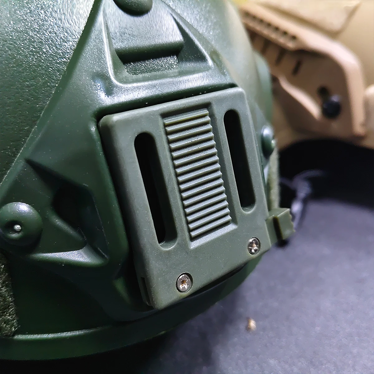 

Tactical Helmet NVG Mount Adapter Fast Helmets Multifunctional Night Vision Sports Camera Adapter Helmet NV Mount Accessories