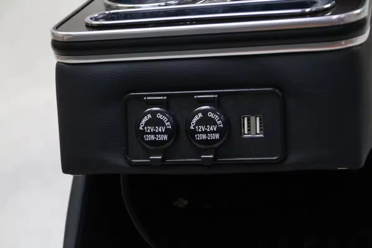 Groothandel Odyssey Auto Armsteun Doos Tissue Box Luxe 24Cm Tweede Rij Ruime Alphard Business MPV Universele Auto Middenconsole