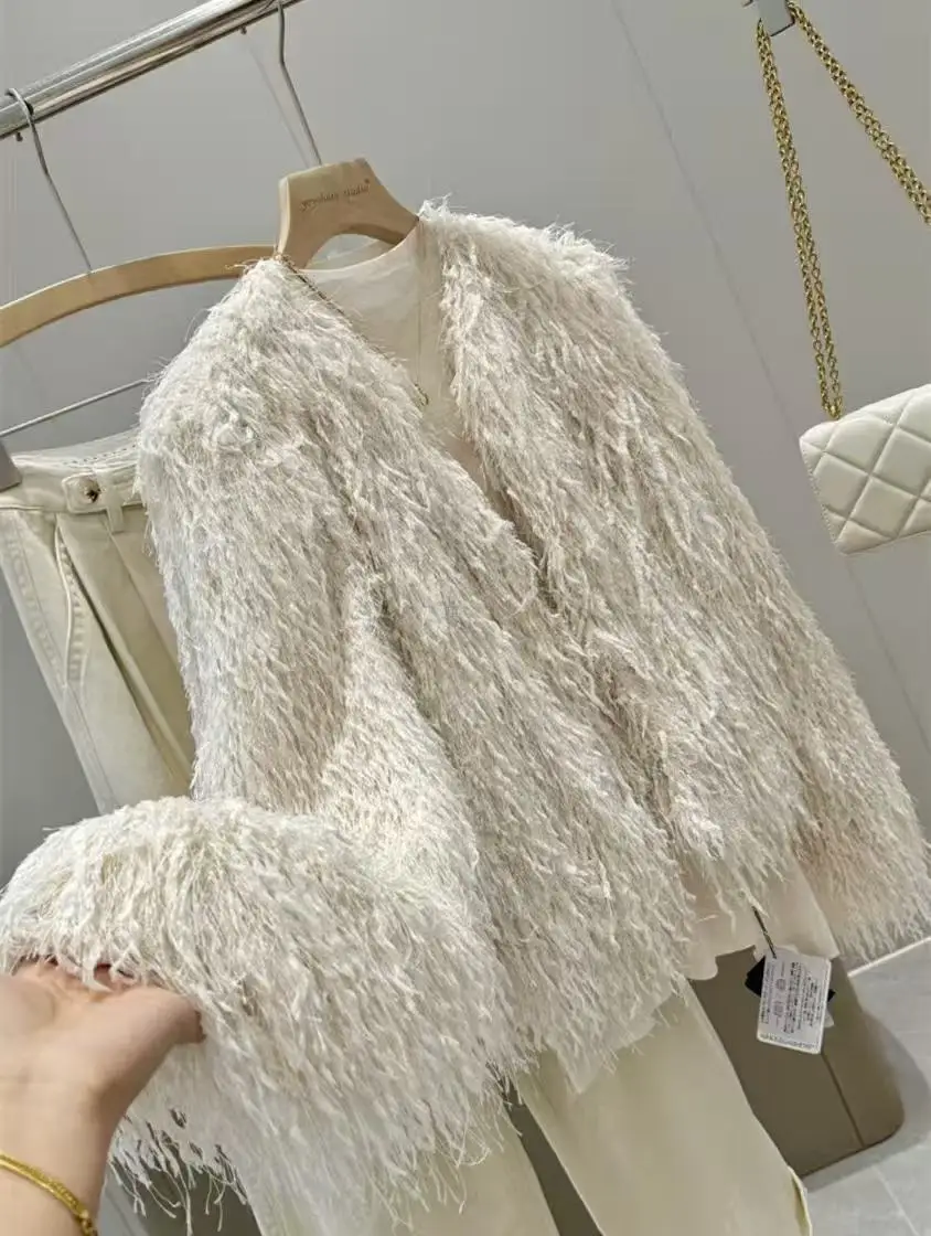 

Original high-quality 2026 new women's round-neck button-down feather decoration metal thread long-sleeved coat