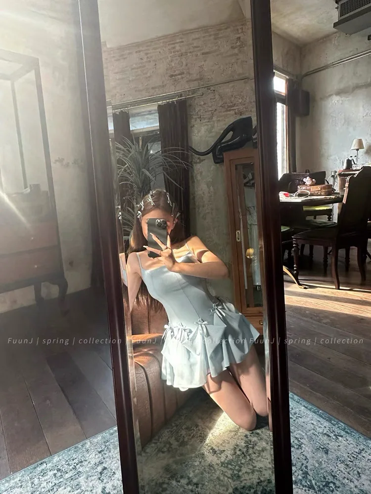 

Waist Cinching Sexy Multi Wear Method Suspender Dresses For Women Unique And Beautiful Slim Fit Heavy Bow Short Skirt