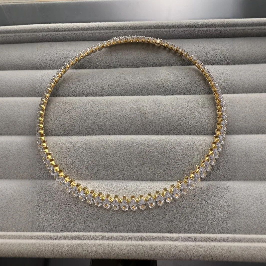 الطريق الأيمن جديد الراقية تصميم المتخصصة الفاخرة المألوف بسيط النحاس مطعمة الزركون كامل الماس طوق قلادة للنساء #4