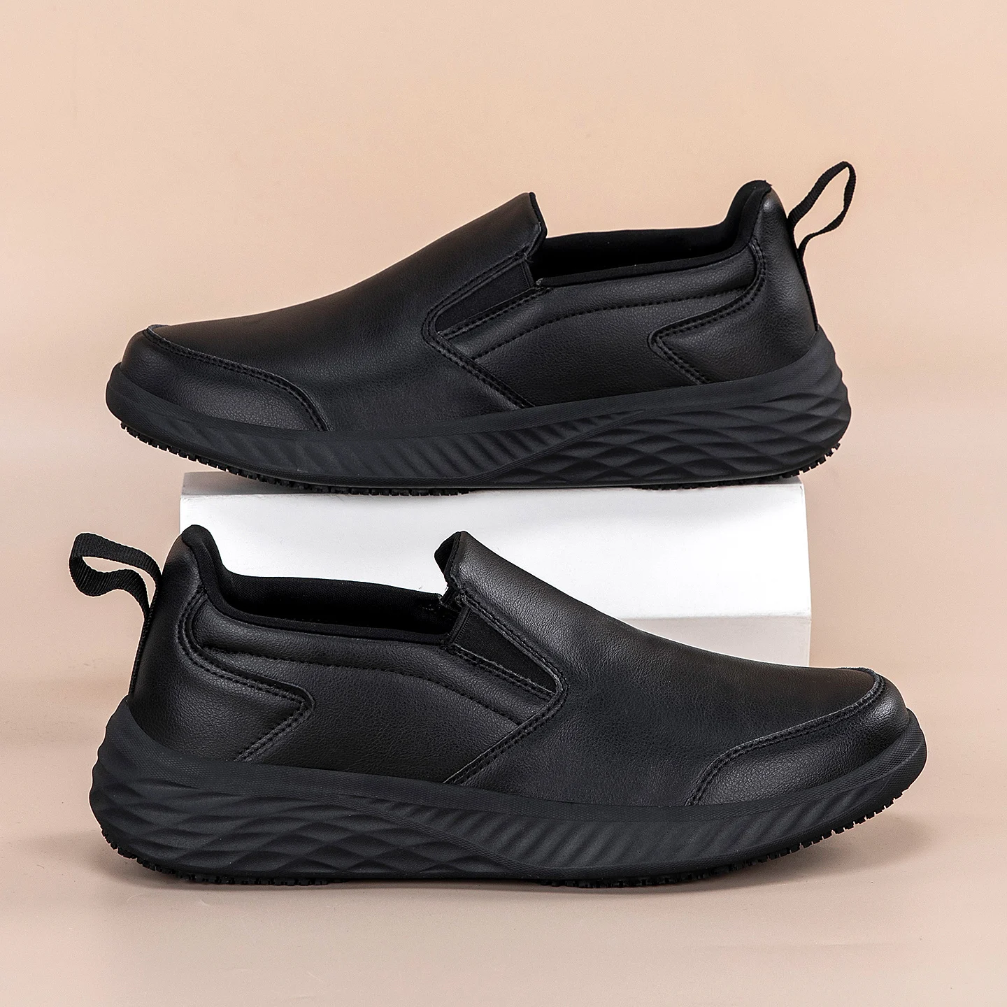 

Мужские повседневные кожаные туфли, чёрные, низкие, без шнурков, лоферы, водонепроницаемые, для поваров, удобные для ходьбы и вождения.