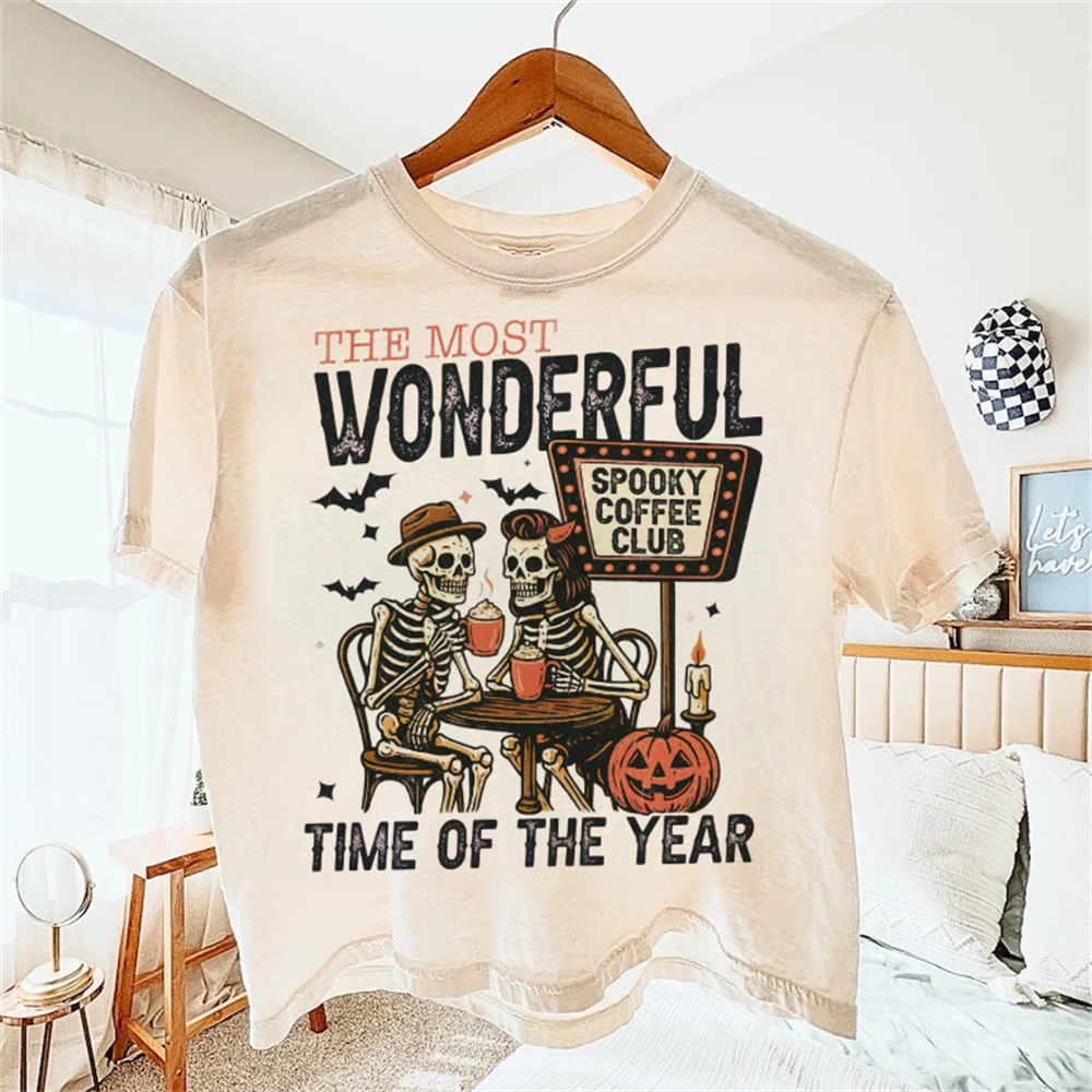 مطبوعة الرجعية المرأة الكرتون الساحرة القطة السوداء نمط تي شيرت منتظم تنوعا متعة لطيف لباس أبيض المرأة عادية تي شيرت