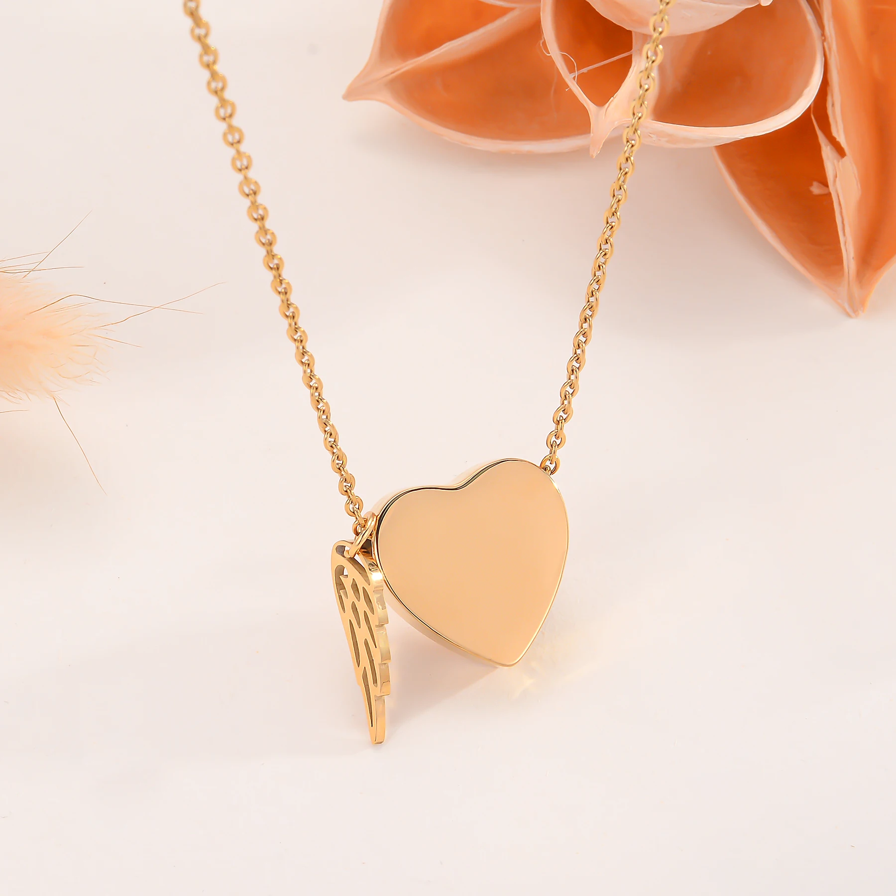 قلادة جرة القلب مع الجناح قلادة من الفولاذ المقاوم للصدأ صورة مخصصة/نص تذكارية لعائلة الحيوانات الأليفة رماد مجوهرات جنائزية ﻿