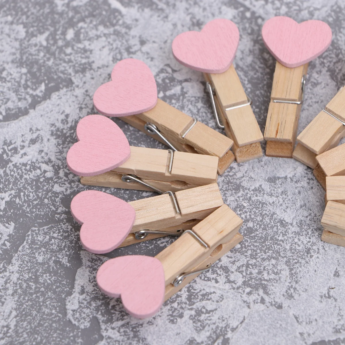 

50pcs Wooden Clips Natural Wood Heart Clothespins For Wedding Party Decor Diy Craft Garland Props Heart Photo Clips Pink