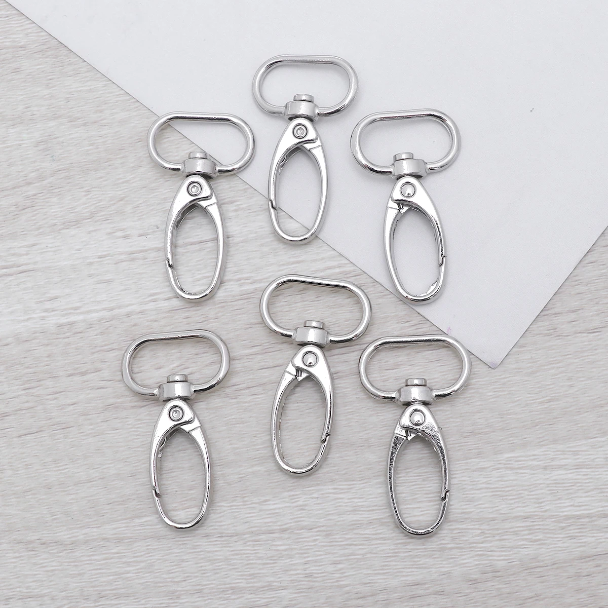 

30 Pcs D-rings Lobster Clasp Snap Hook for Bag Zinc Alloy Keychain Silver Swivel