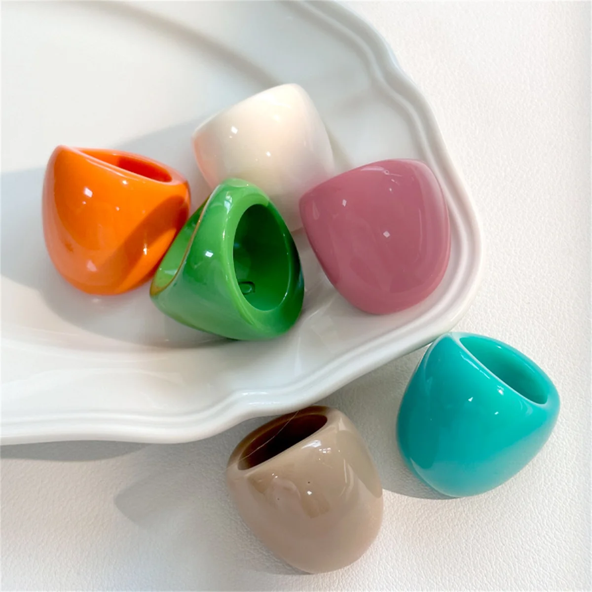 Fashion Colorful Resin Oval Large Rings Candy Color Acrylic Geometry Round Wide Ring For Women Girls Travel Summer Jewelry Girl