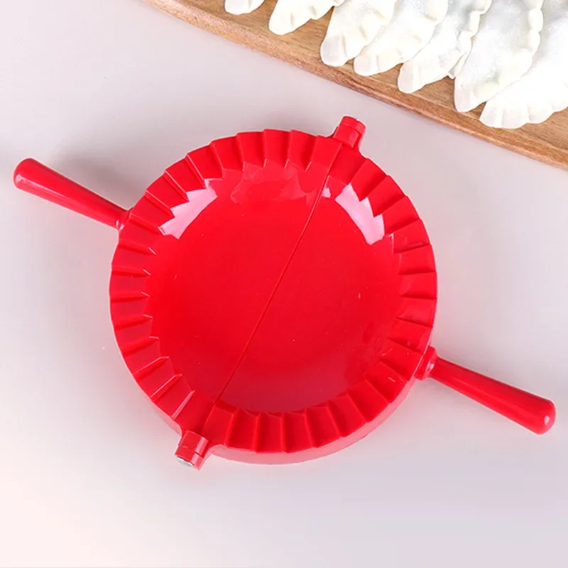 Useful Things for Kitchen Items Household Use Kitchens Accessories Clip Plastic Skin Dumplings Mold Set Dumpling Maker Bakeware