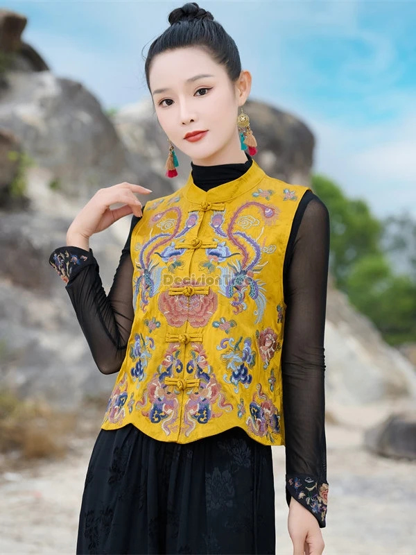 2026 new chinese style traditional national embroidery stand collar cheongsam button sleeveless top women loose tang suit vest