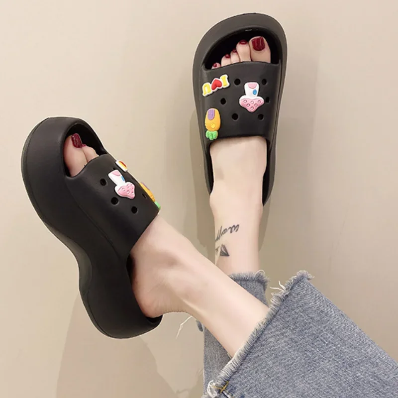 Thick Women Slippers 2023 New Summer Soft Eva Sandals Fashion Hole Shoes Girl Beach Slippers Flip Flops Non-slip Summer Sandals