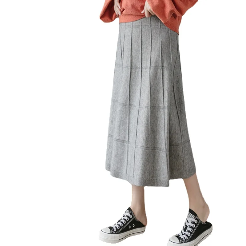 

Black Grey Autumn and Winter Maternity Clothes Long Loose Plaid Knitted Skirts Fashion Pregnant Woman Full-skirted Empired Skirt