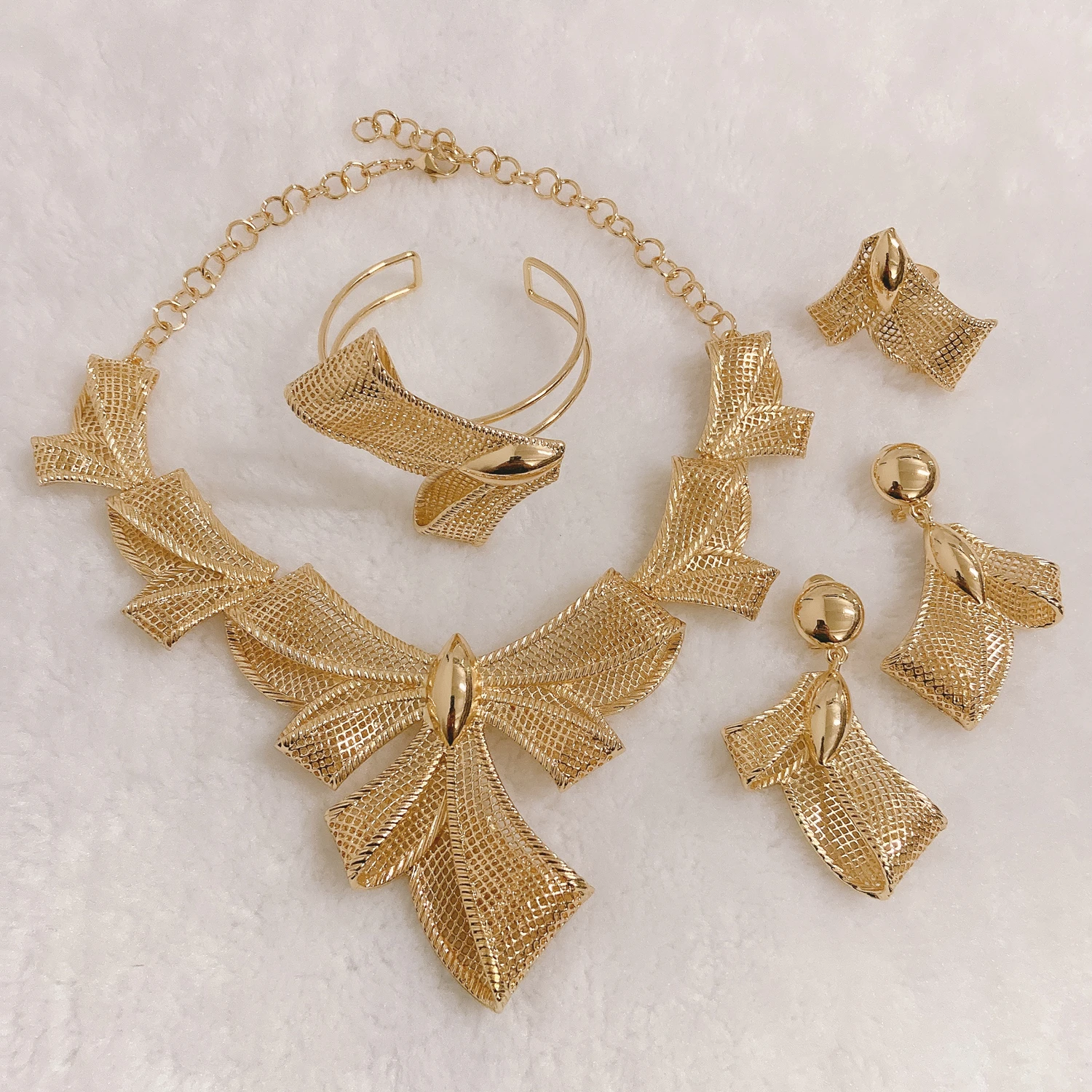 

Gold Silver Bow Woman Brazilian Jewelry Set Necklace Chain Earrings Bracelet Bangle Ring