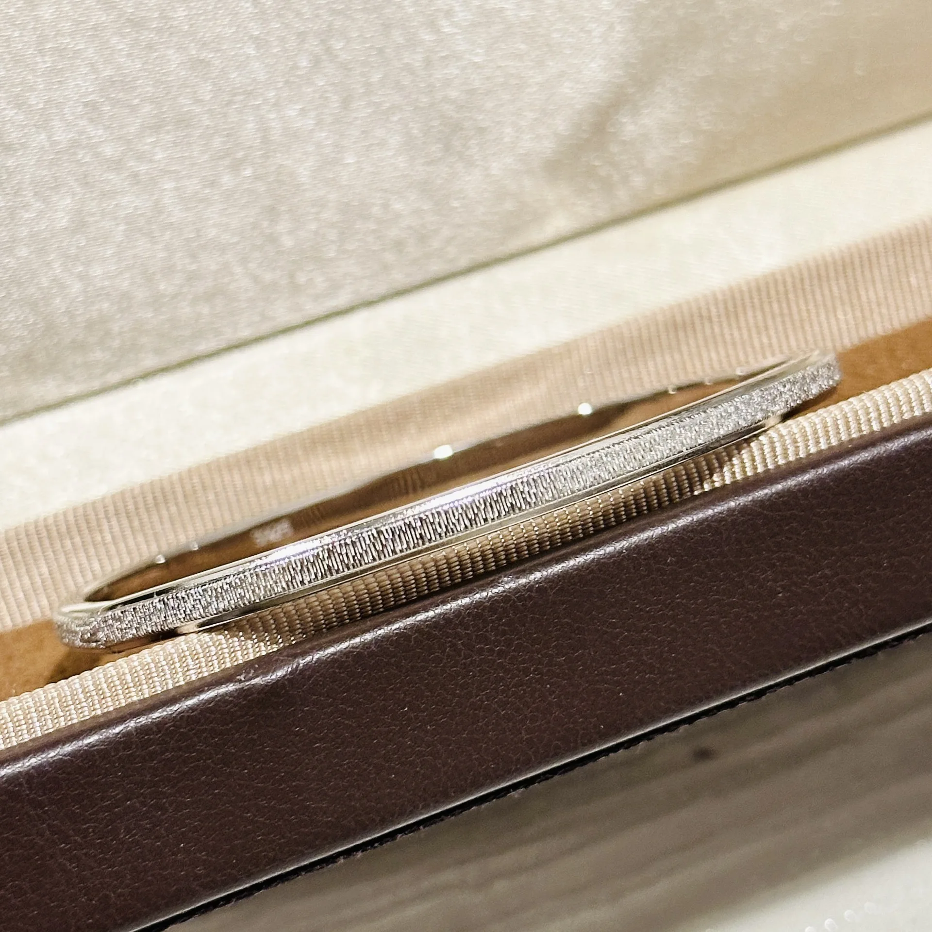 

2026 Trendy and Popular Brand Classic European Famous Jewelry S925R Brushed Bracelet Good Luck Shining Exquisite Retro PARTY