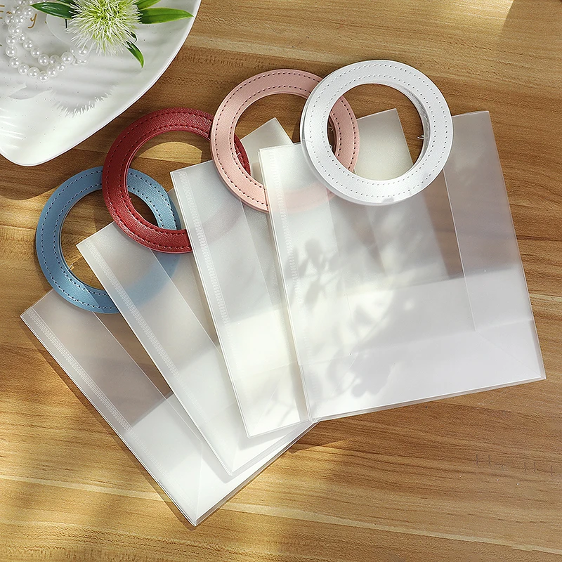 5 stücke Transparent Matt Tragetaschen Macaron Farbe Einfarbig Runde Griff Hochzeit Souvenir PVC Taschen Geburtstag Engagement Liefert