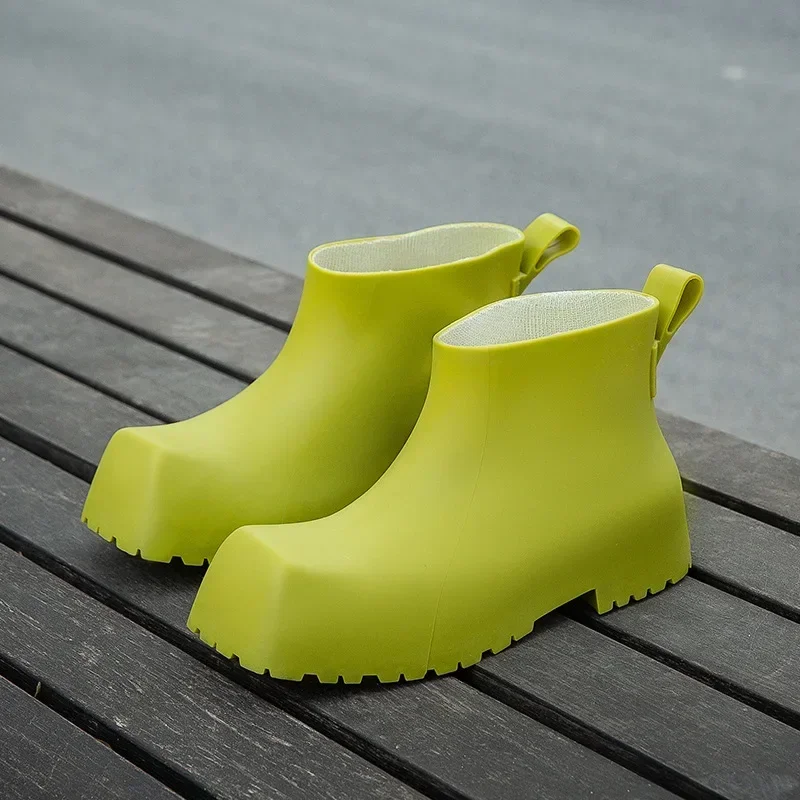 Square Fashion Rain Boots Women Water Boots Waterproof Rubber Kitchen Shoes Car Wash Shoes Plus Velvet Warm Fur Ankle Boots