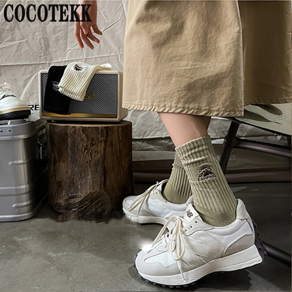 Fashion Classic Trend Originality Embroidery Mountain Women\'s Socks Couple Casual Green Combed Cotton Socks Men Breathablee Soft