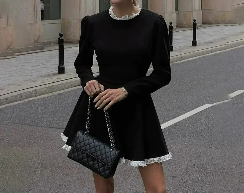 

2025 Autumn and Winter New Vintage Style Long Elegant Sleeves Lace Splicing Knitted Skirt Dress for Women