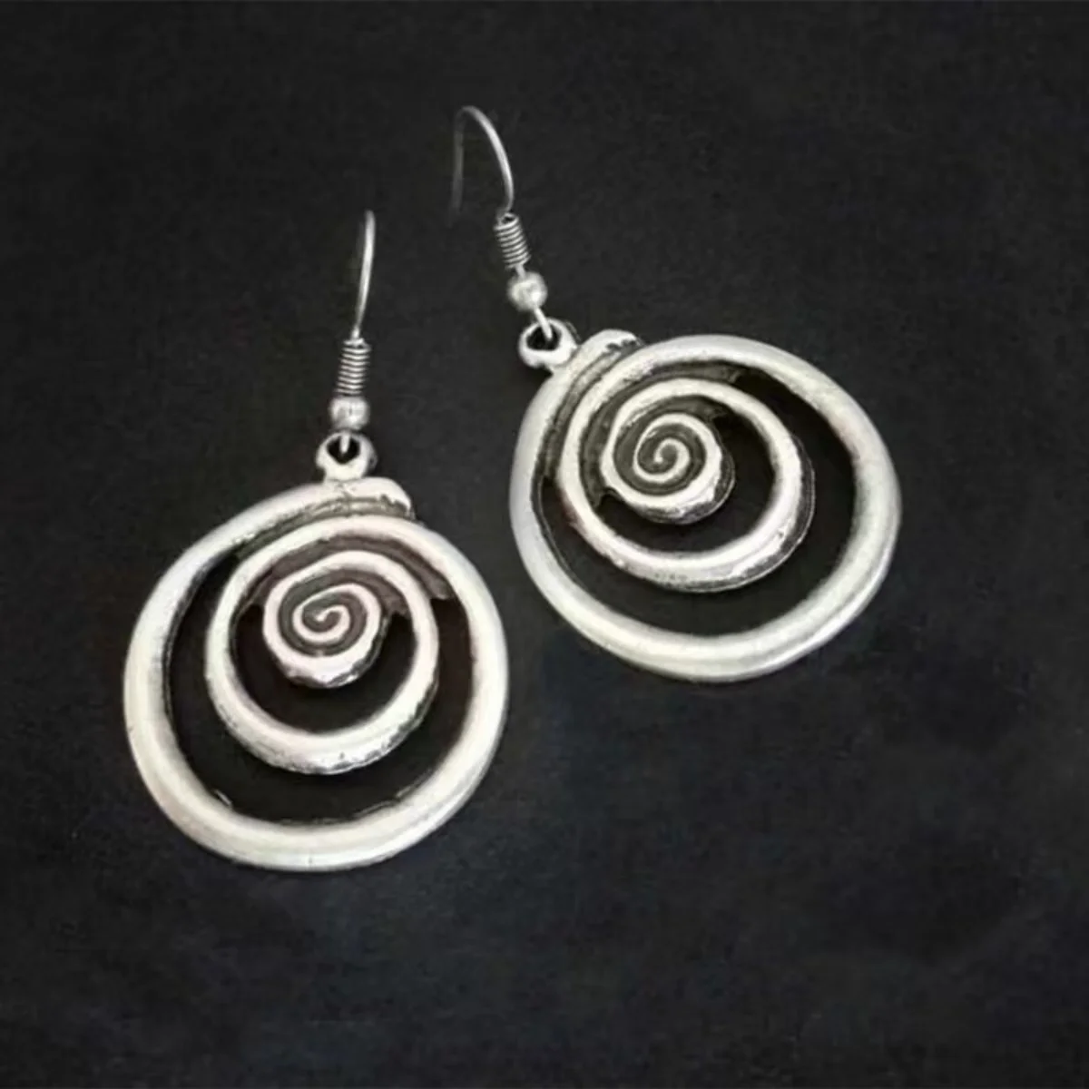 Ethnic Silver Color Metal Round Earrings Personality Retro Geometry Make Old Spiral Dangle Earrings for Women Accessories image 2