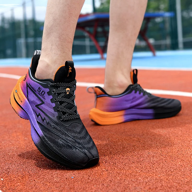 Nowe męskie buty do biegania z płytą węglową Miękka poduszka Amortyzujące buty sportowe Trampki unisex Lekkie antypoślizgowe buty treningowe