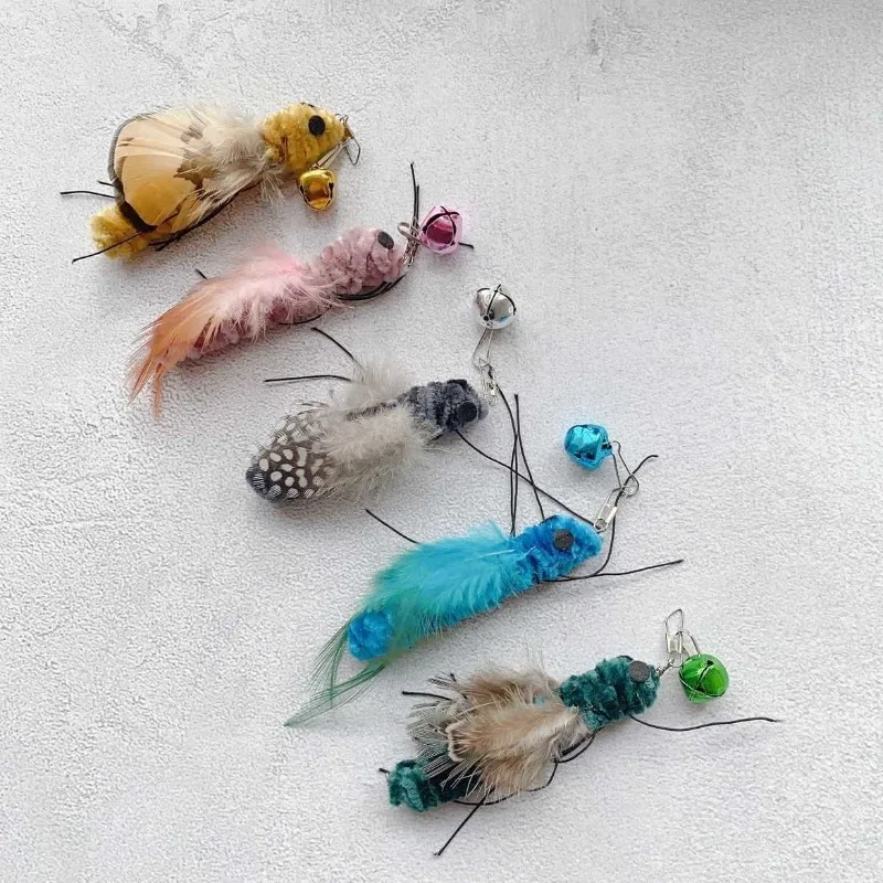 

Плюшевые искусственные насекомые, игрушки для кошек, аксессуары, сменная голова, забавная палочка для кошек, интерактивная палочка, игрушка для домашних животных с перьями и насечками