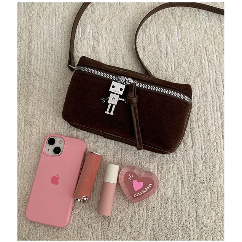 Retro camurça saco do mensageiro para as mulheres na moda estilo coreano saco de peito bolsa de ombro 2025 nova moda pequena praça saco do mensageiro