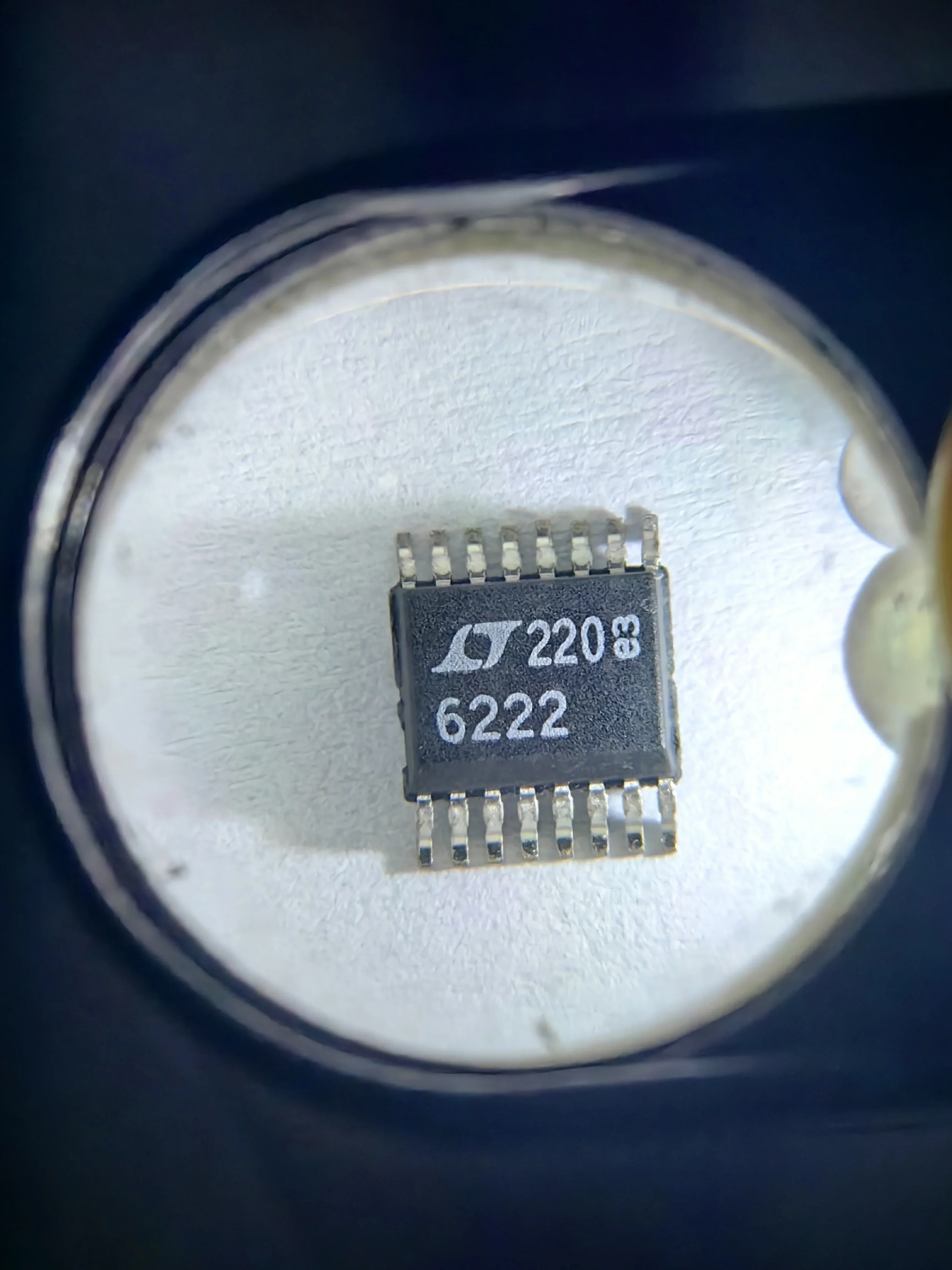 LT6222CGN LT6222IGN LT6222 - Quad 60MHz, 20V/us Low Power, Rail-to-Rail Input and Output Precision Op Amp