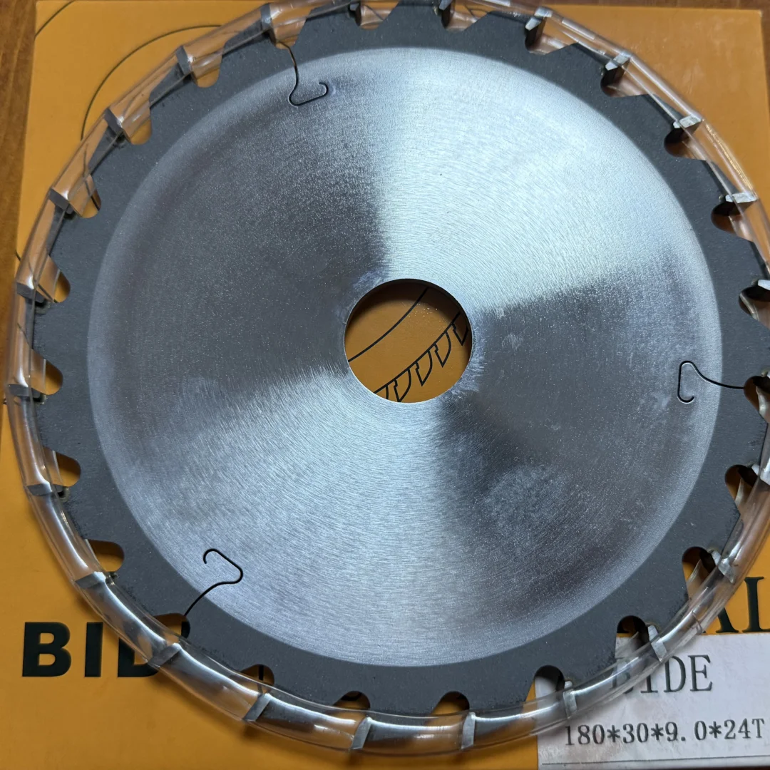 D180 9.0 Деревообрабатывающая долбежная пила из утолщенного сплава, плотная доска, прочный бесшумный пильный инструмент для прецизионной резки