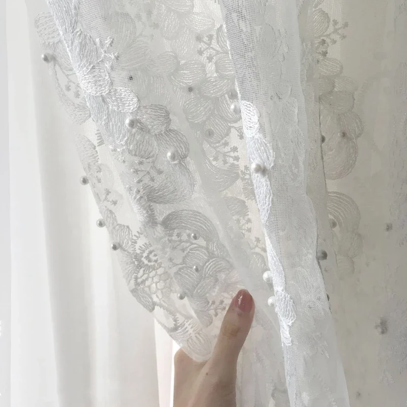 Tenda in tulle ricamata con perle bianche romantiche francesi per la decorazione del soggiorno Tende trasparenti in voile per finestre squisite e