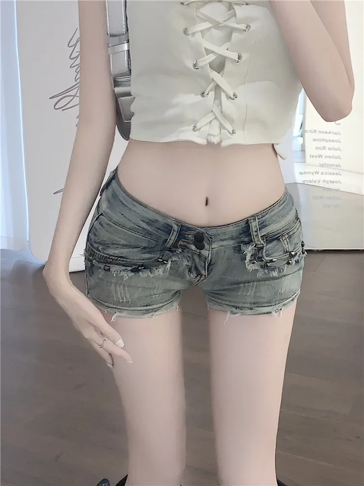 

Джинсовые супершорты с низкой талией для девочек в американском стиле, женские летние облегающие шорты, светлые короткие джинсы в стиле ретро