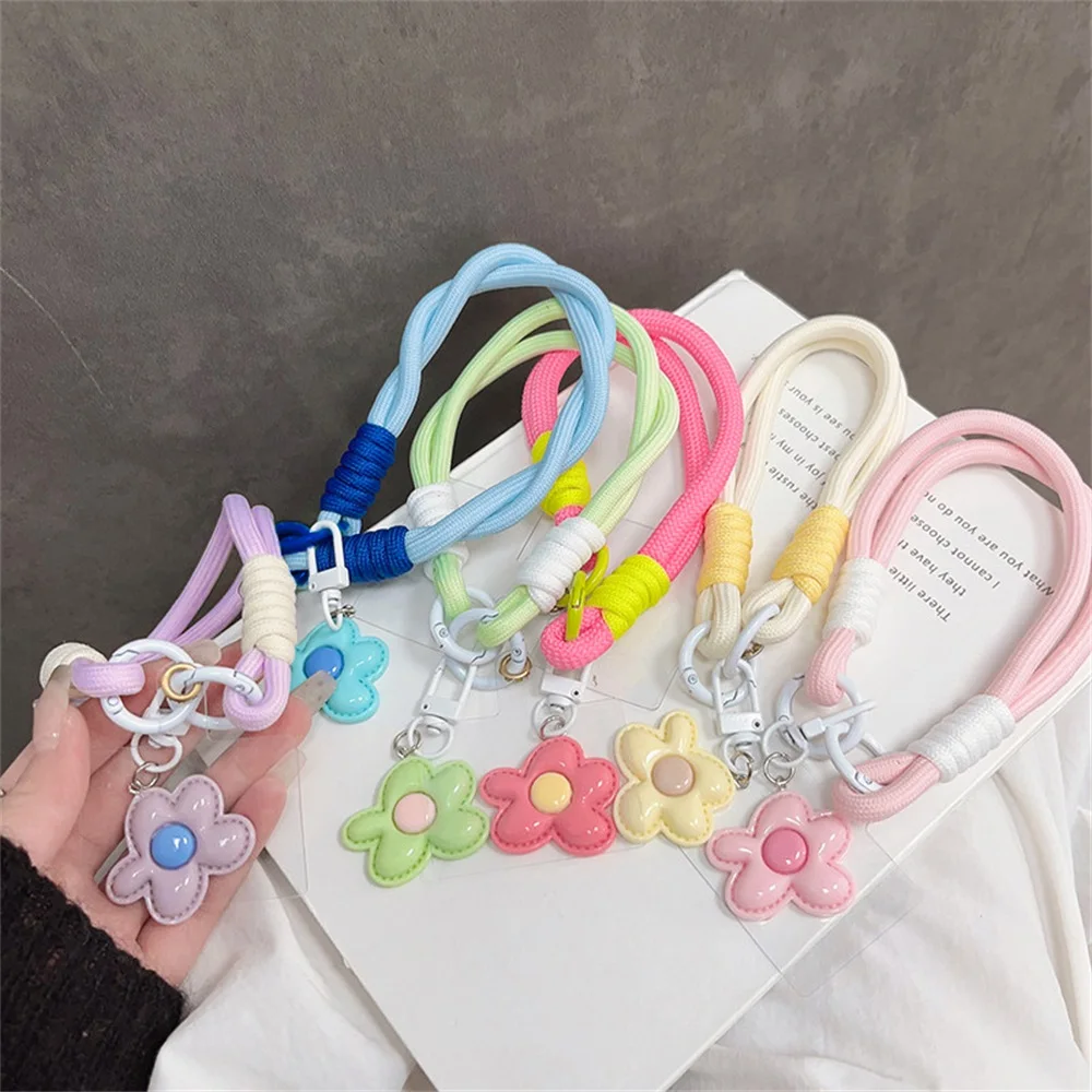 

Cute Leather Flower Strap For Phone Lanyard Strap Hanging Chain Ring Cord With Patch Wrist Strap Phone Holder Detachable Rope