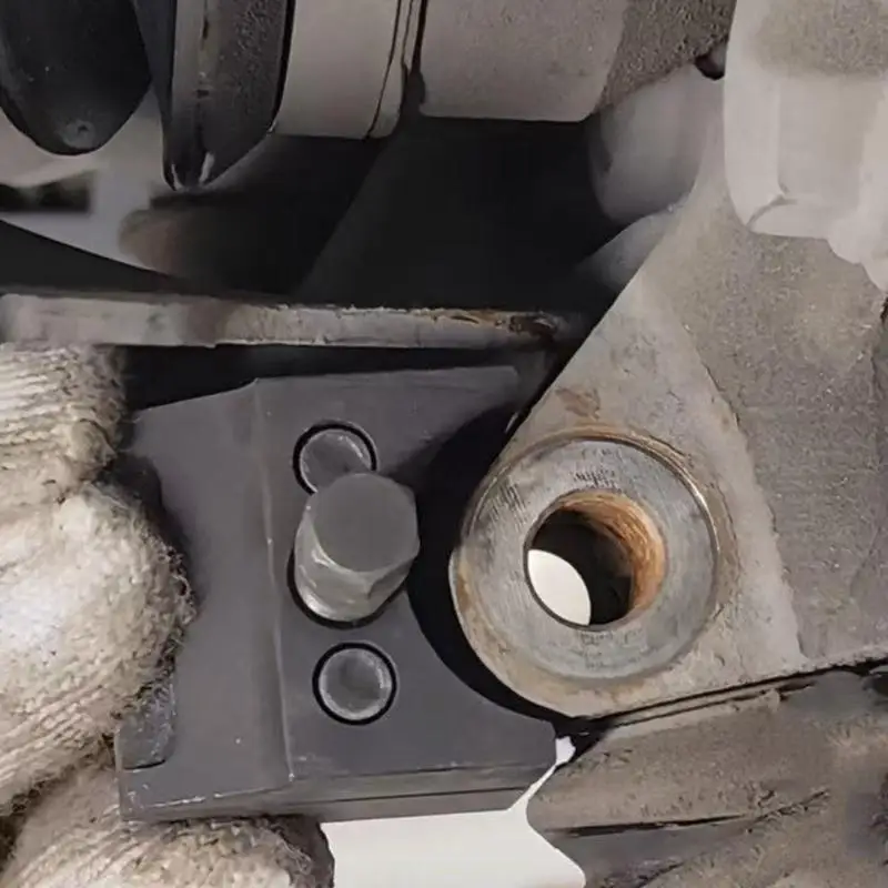

Heavy-Duty Automotive Shock Absorber Ball Joint Separator Tool For Disassembly And Assembly Of Lower Control Arms