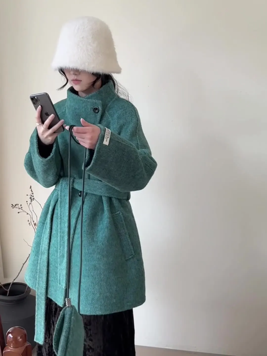 

Europe and America New Autumn Winter Solid Color French Retro Fashion Elegant Womens Coats