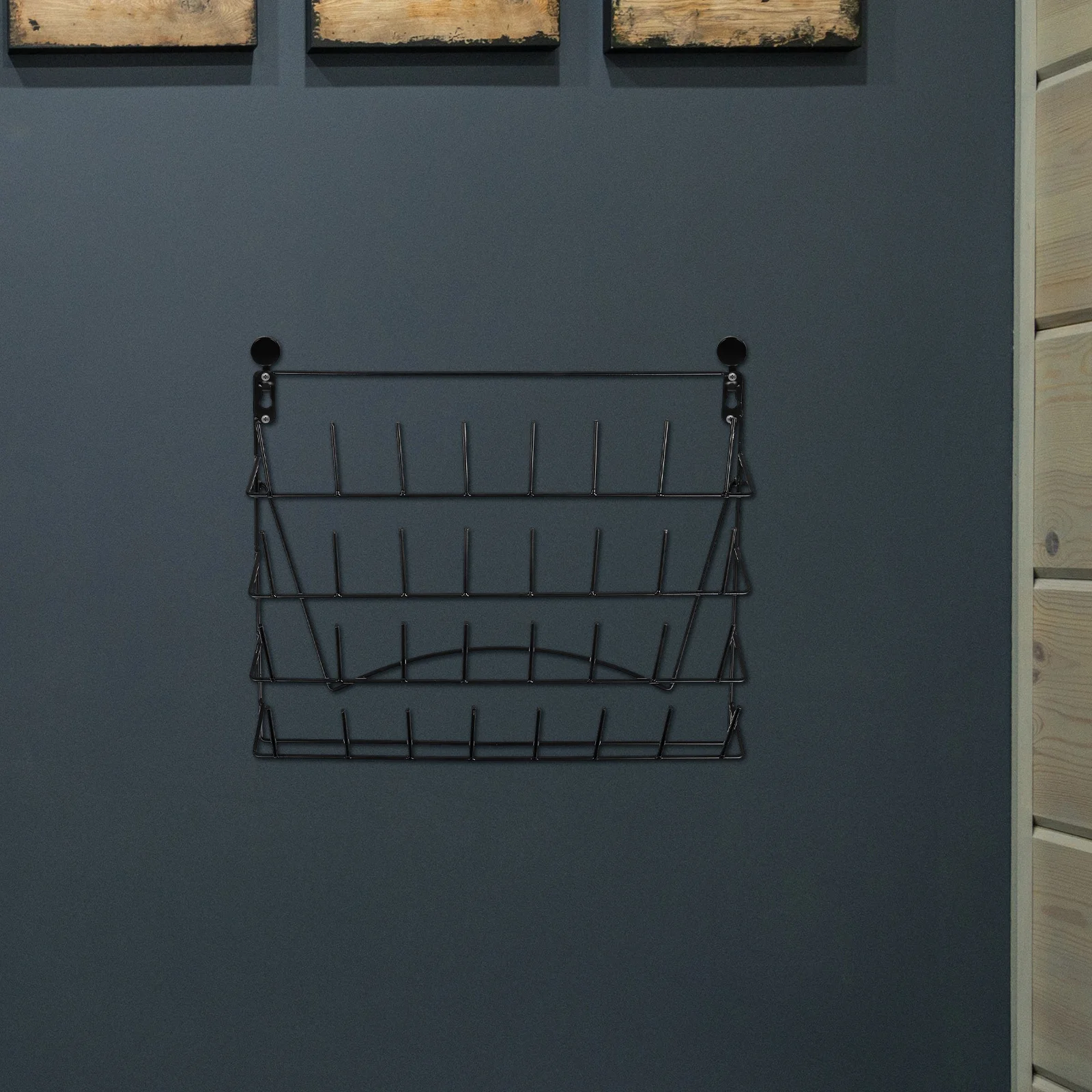 

Wall Mounted Mug Rack Storage Shelf With Detachable Pegs For Glassware Bottles Coffee Station Drying Rack